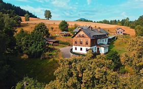Penzion Na Vysinkach, Jetrichovice, Ceske Svycarsko